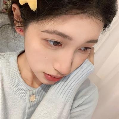 伴游女王